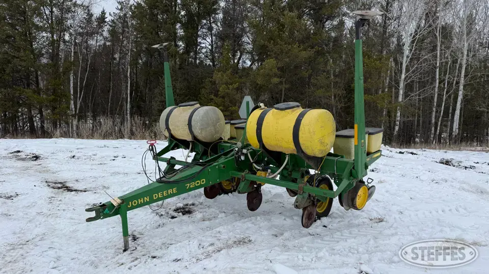 John Deere 7200 Less Than 12 Row Planter