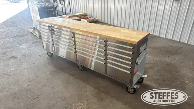 Tool bench