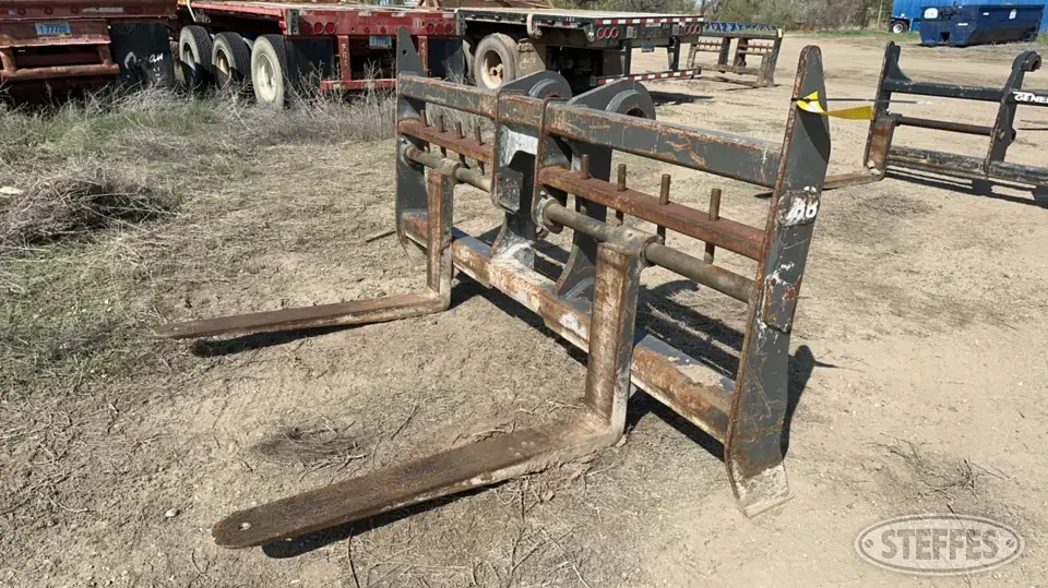 JRB WA200-5L Loader Attachment