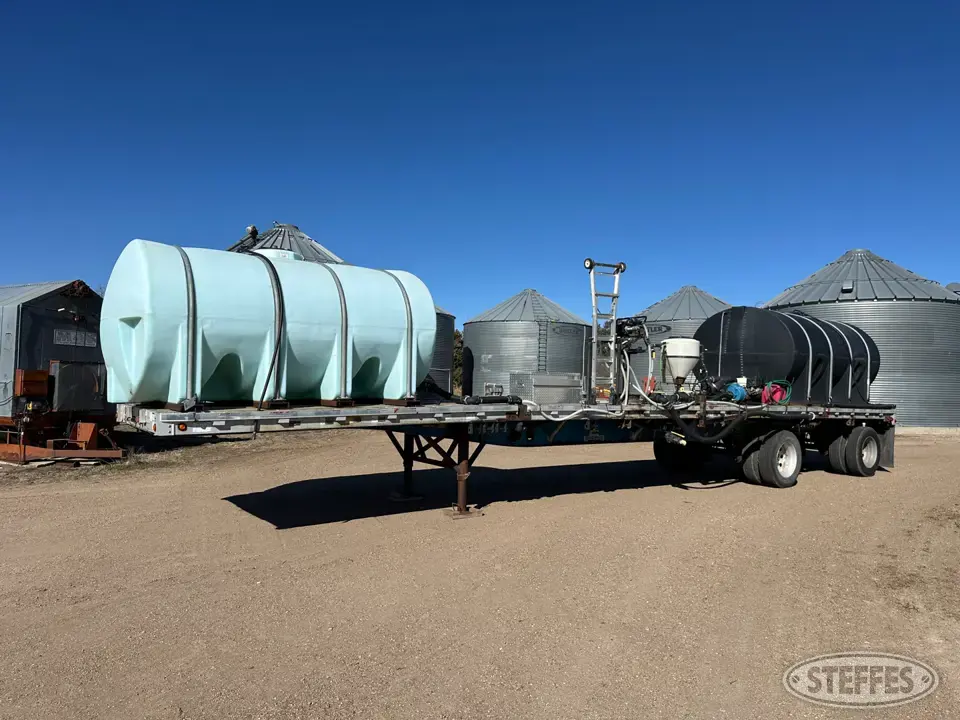 2005 Wilson CF-900 Flatbed Trailer