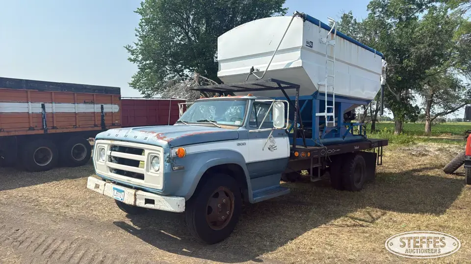 1974 Dodge 600 Tender Truck