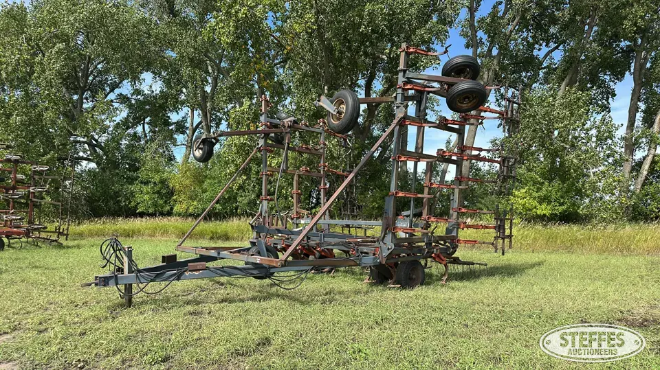 Flexi-Coil S420 Field Cultivator