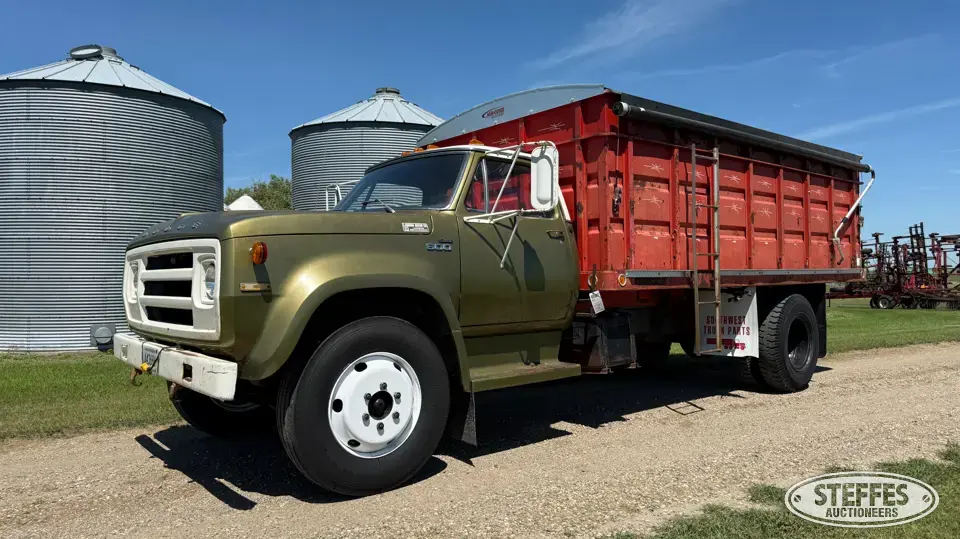 1974 Dodge 600 Custom Grain Truck