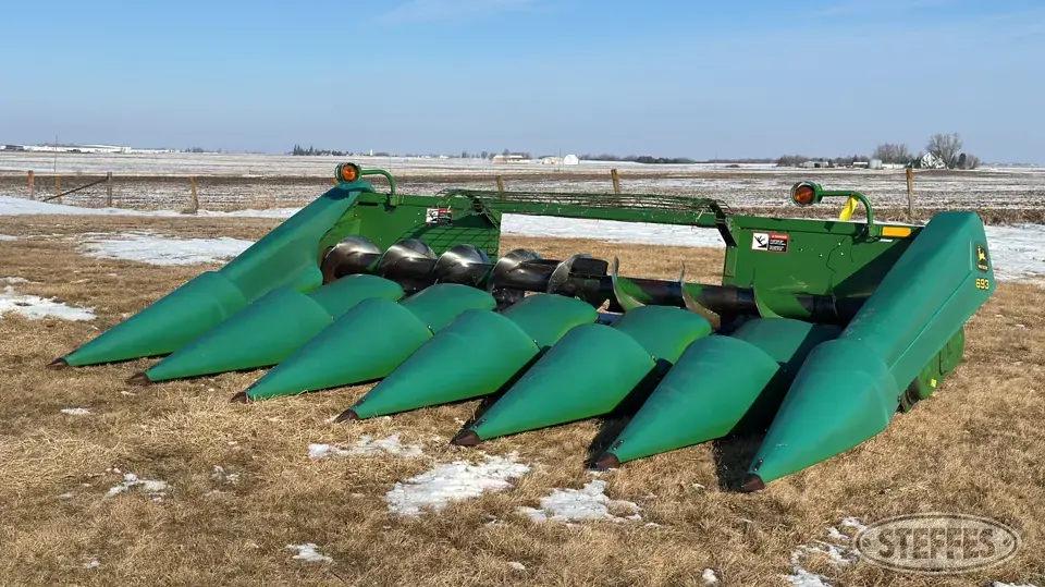 1995 John Deere 693 Corn Head