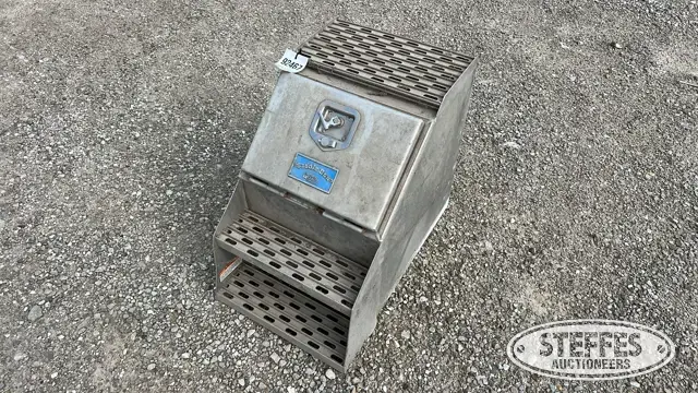 Saddle Box