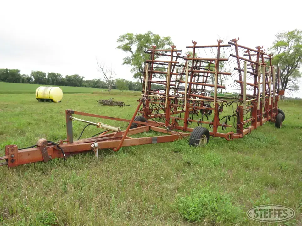 Melroe 450 Soil Finisher