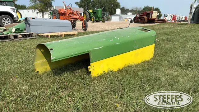 John Deere 730 hood