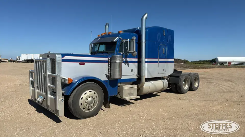 1998 Peterbilt 379 EXHD Conventional Truck with Sleeper