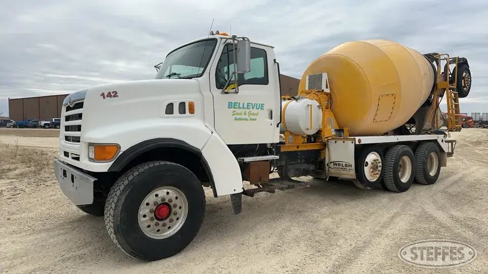 1999 Sterling L9511 Mixer Truck