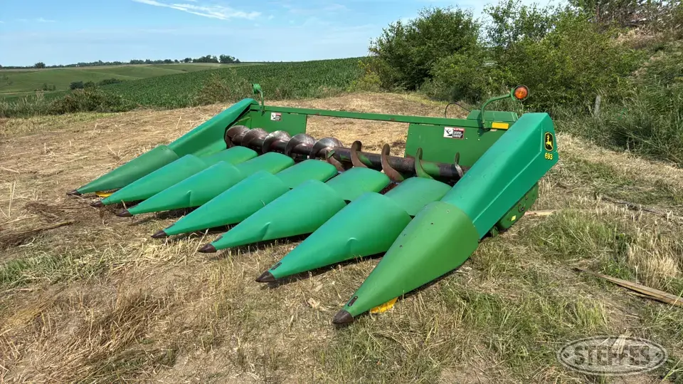 1994 John Deere 693 Corn Head
