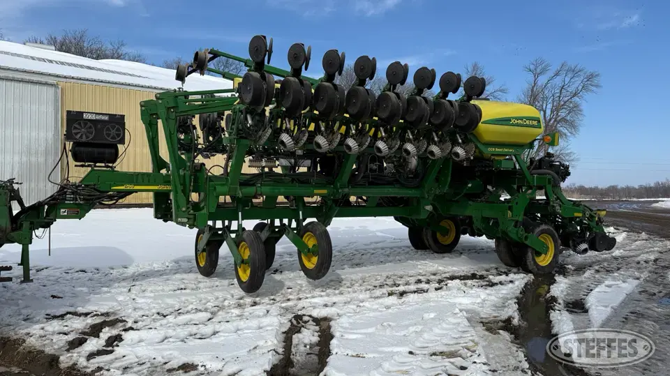 2011 John Deere 1790 12 or More Row Planter
