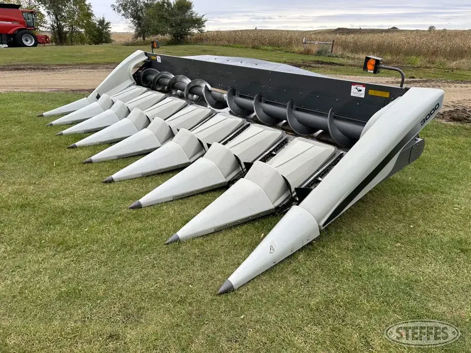 2013 AGCO 3000 Corn Head