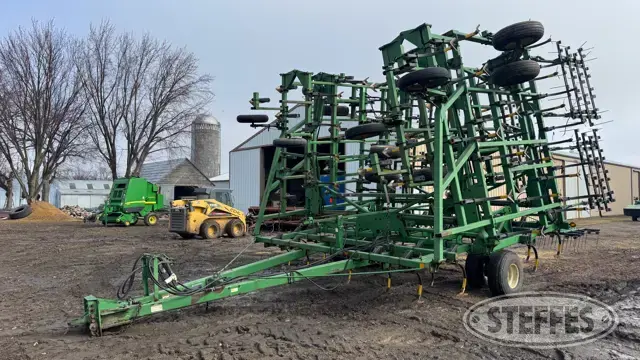John Deere 985