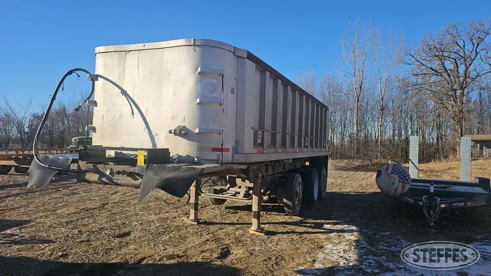 1979 Summit AD24 End Dump Trailer