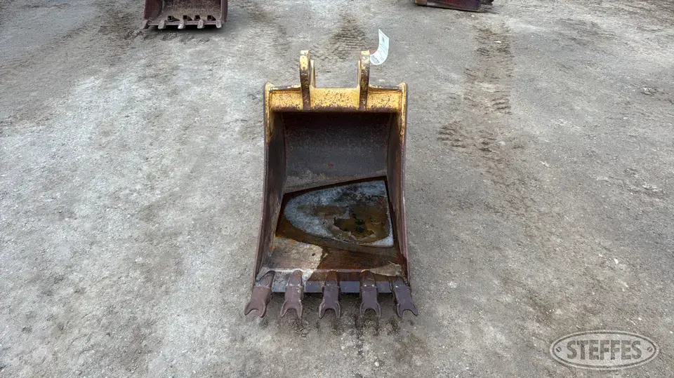 Deere AT422769 Loader Backhoe Attachment
