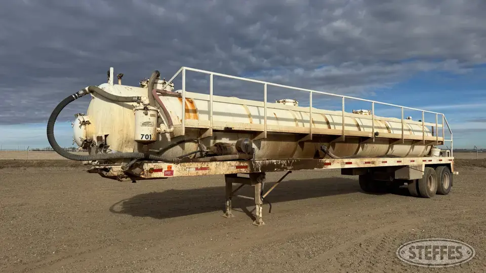 2006 Troxell Trailer Mfg. 130 bbl. Vacuum Trailer