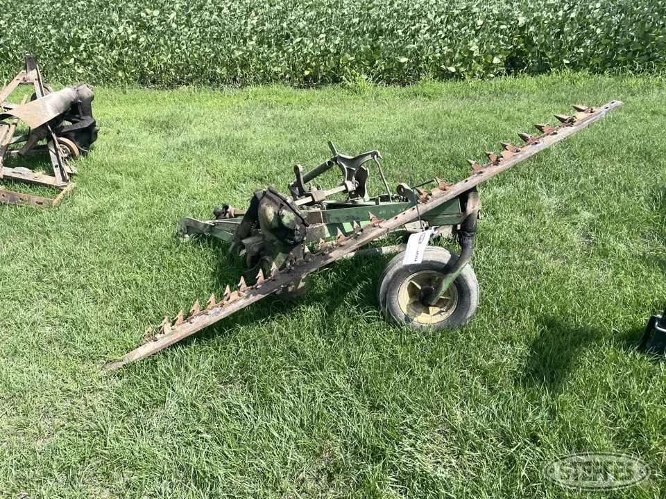 John Deere No. 5 Sickle Mower