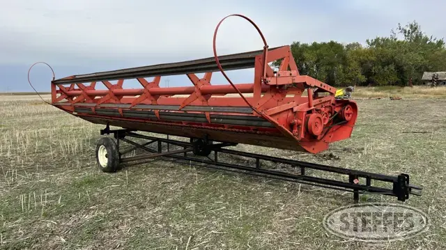 Massey Ferguson 9025