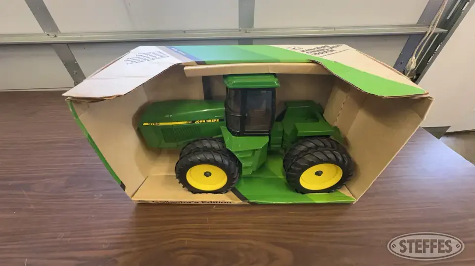 John Deere 8760 Personal Property