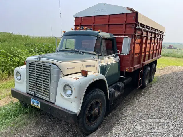 1973 International Loadstar 1800
