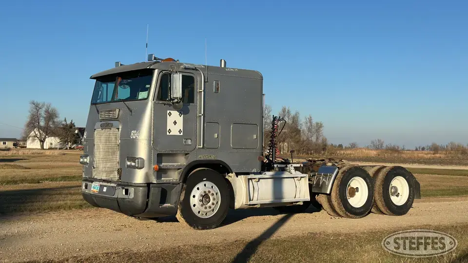 1989 Freightliner FLA086 Cabover Truck with Sleeper