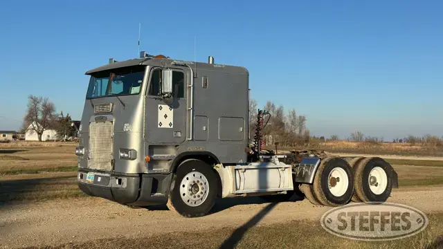 1989 Freightliner FLA086