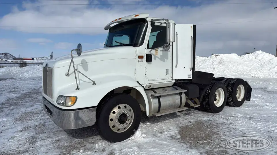 2007 International 9400i Conventional Truck without Sleeper