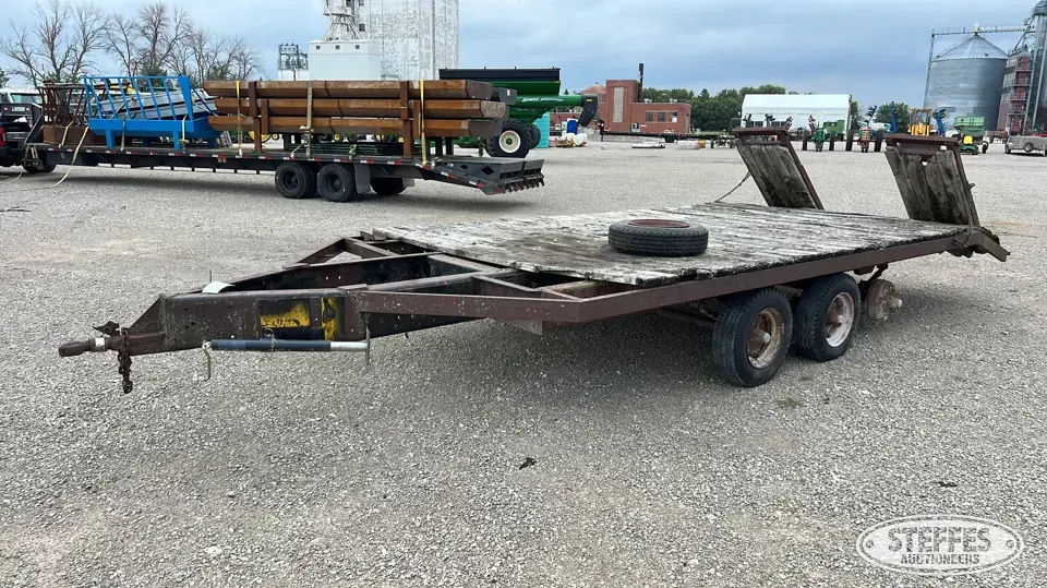 Shop-built equipment trailer Flatbed Trailer