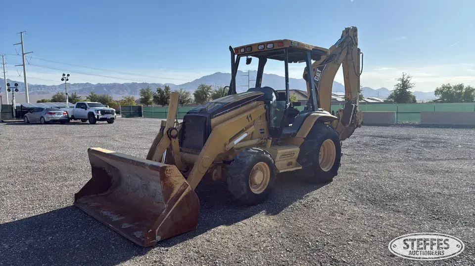 2004 CAT 420D Loader Backhoe