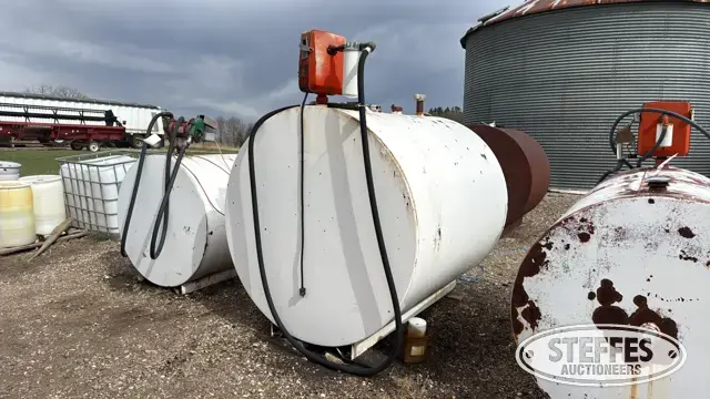 O'Day 1,000 gal. fuel tank