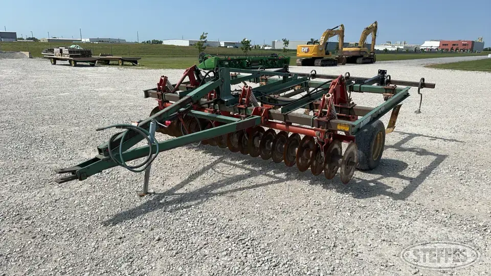 Glencoe Soil Saver Chisel Plow