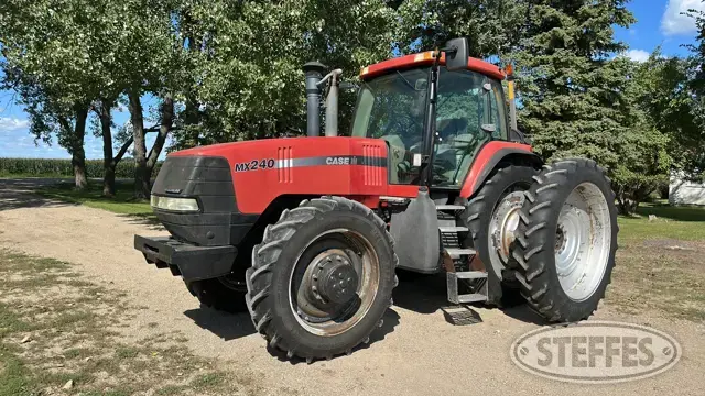 2001 Case IH MX240
