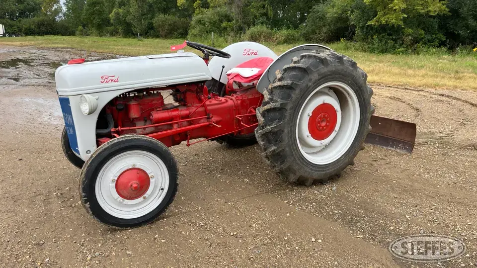 Ford 2N 2WD Tractor