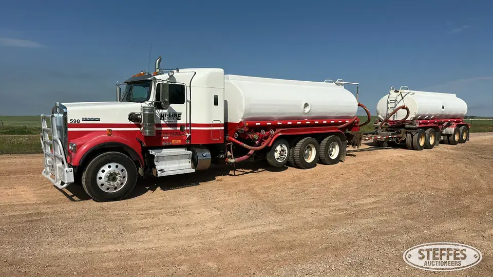 2016 Kenworth W900 4,200 gal. Tank Truck