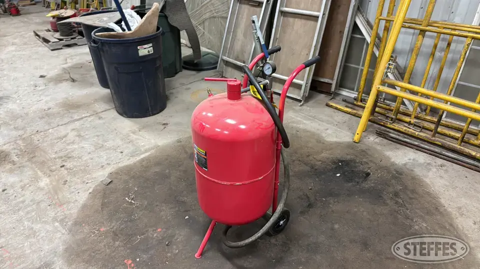Central Pneumatic 20e69724 Specialty Tool