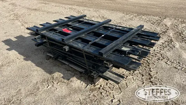 Ford F650 side panels