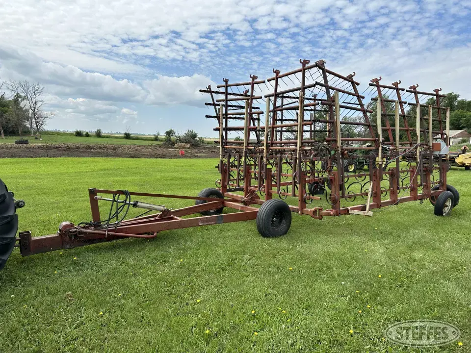 Melroe HM450 Soil Finisher