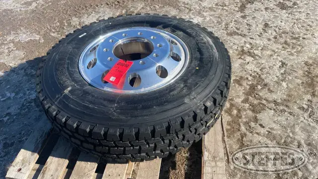(1) Kapsen HS207 11R22.5 tire