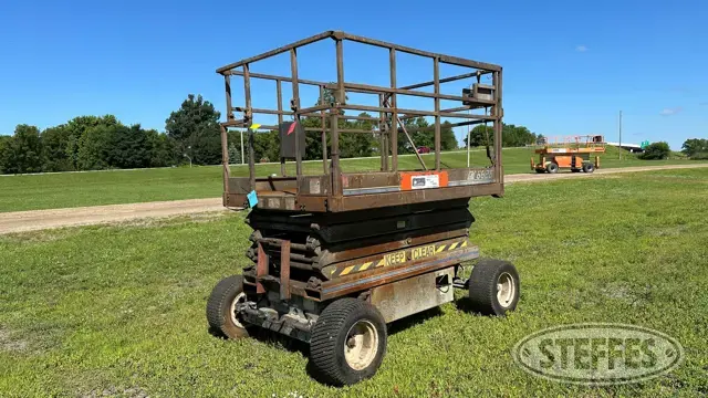 1994 Skyjack 6826