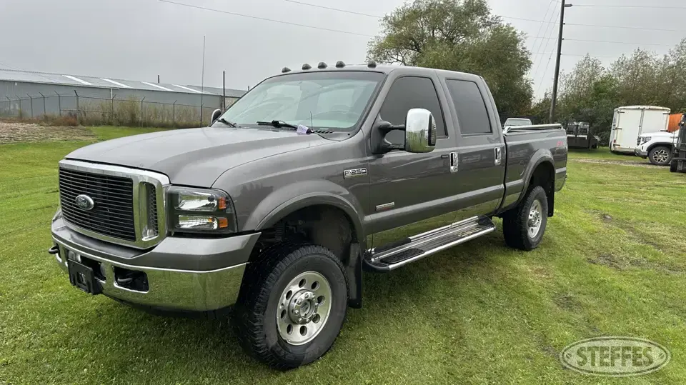 2006 Ford Super Duty F-250 XLT 3 Quarter Ton Pickup