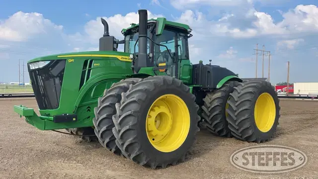 2022 John Deere 9R 640