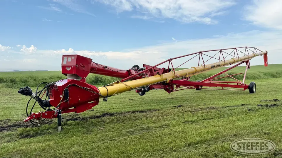 2020 AGI Westfield MKX 13-84 Swing Hopper Auger