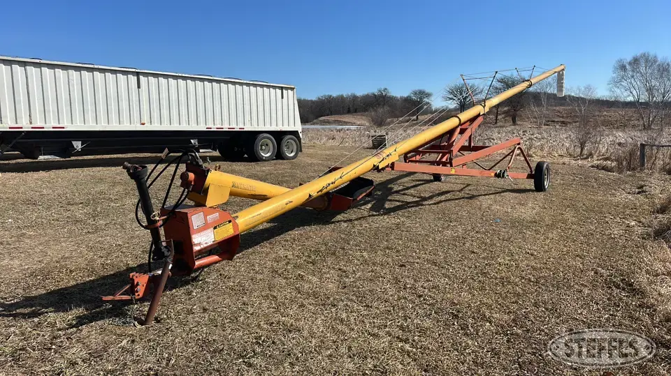 Mayrath swing hopper auger