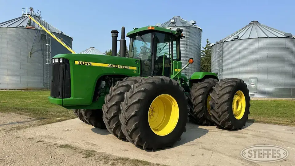 1997 John Deere 9300 4WD Tractor