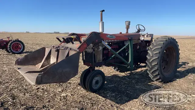 1962 Farmall 560