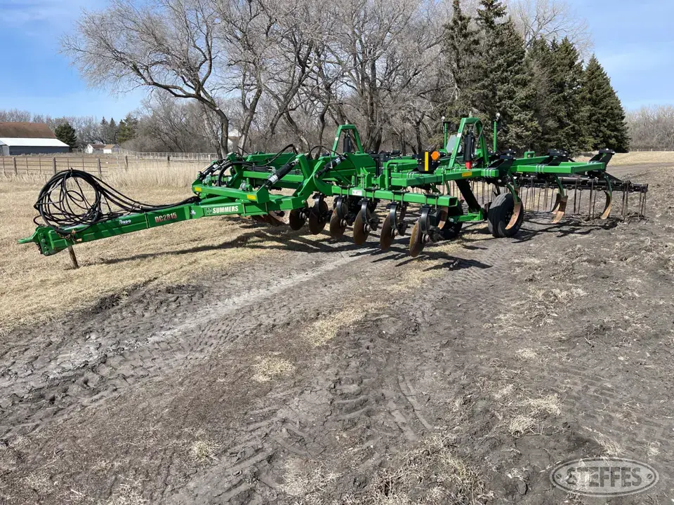 2014 Summers DC2815 Chisel Plow