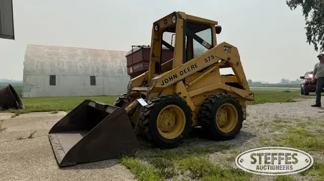 1987 John Deere 575
