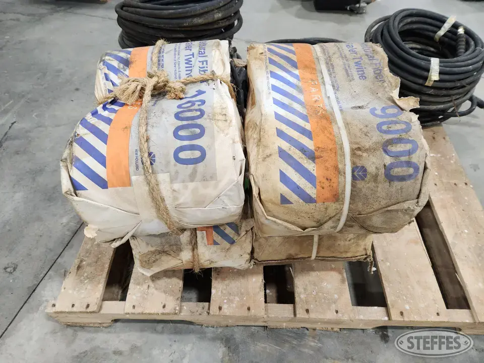 New Holland Bale Handling