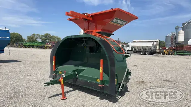 2019 Richiger R1090