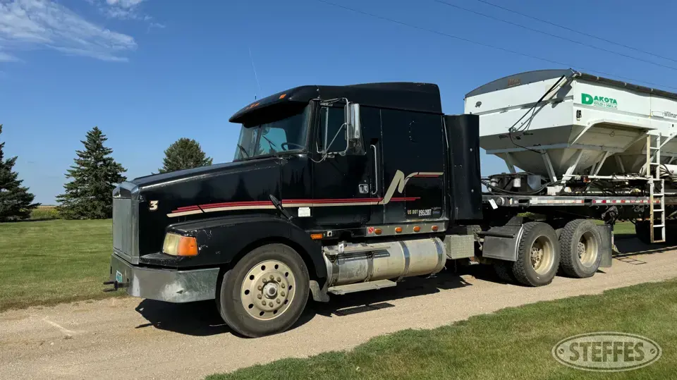 1989 White/GMC Aero Conventional Truck with Sleeper